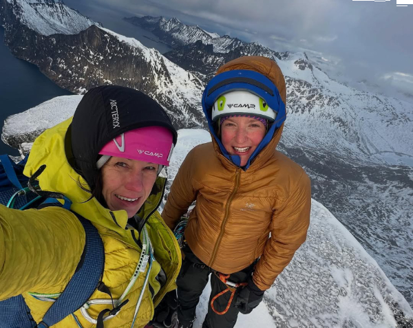 Ines Papert y Amelie Kühne, apertura en la norte del Breitinden, Isla de Senja, Noruega