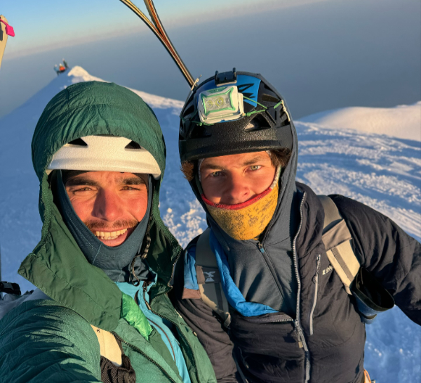 Benjamin Védrines y Nicolas Jean, Mont Blanc: 4 cimas y 4 difíciles descensos con esquís en 21 horas