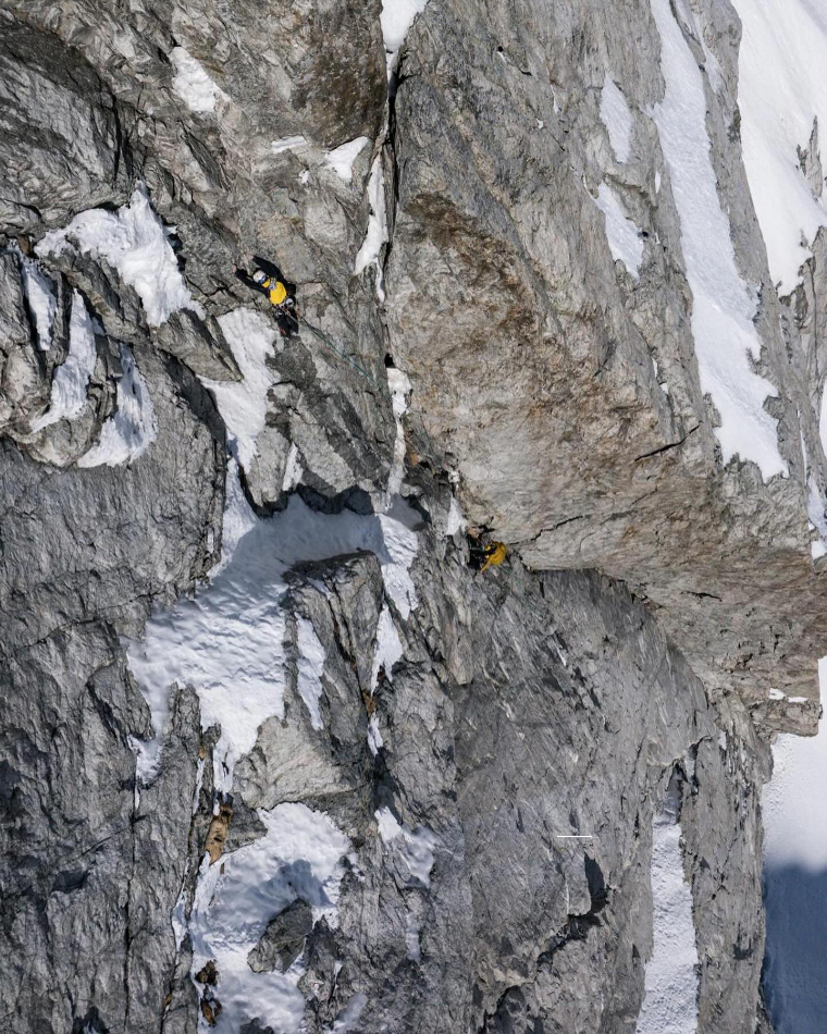 Alpinismo, Alpes, Mont Blanc, Peuterey, Escalada, Alpes, Bianco Invisibile, Françlis Cazzanelli, Giuseppe Vidoni