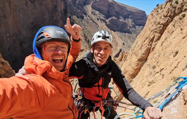 Vídeo: los hermanos Pou dividen fuerzas: Apertura en Taghia para Iker, Alta Ruta Suiza para Eneko