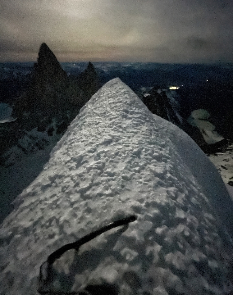 Colin Haley, Cerro Torre, Patagonia, Escalada en solitario, Invernal