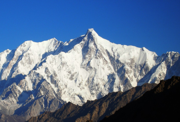 1ª escalada al Pilar suroeste del Ultar Sar, 7.388m, Pakistán