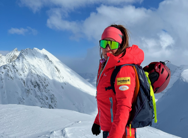 Protege tus ojos en la montaña: guía esencial de gafas de sol