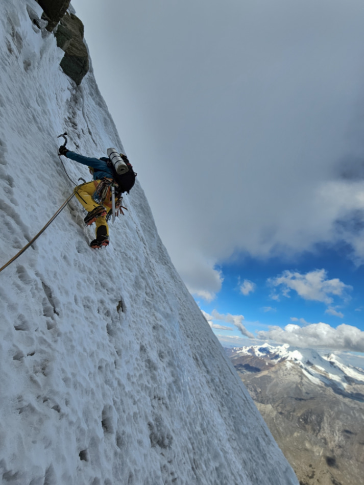 Andes, Andinismo, Alpinismo Iker Pou, Eneko Pou, Puro Floro, Copa, Micher Quito, Cordillera Blanca