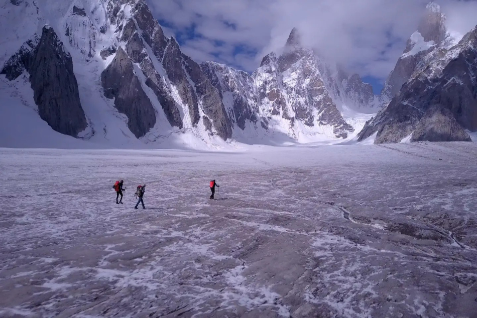 Latok, Thomas Huber, Jon Griffin, Tad McCrea, Karakorum