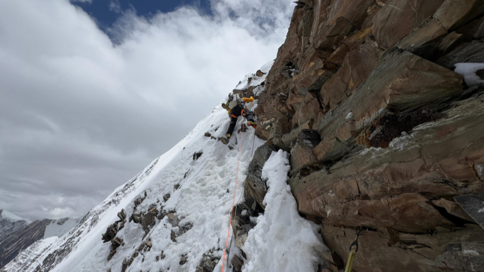 Vinayak Jaya Malla, Pasang Rinzee Sherpa, Pasang Kami Sherpa, Himalaya, Nepal, Expediciones, Patrasia