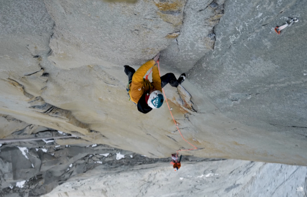 Vídeo: Siebe Vanhee en la 1ª escalada en libre del largo 17 de Riders of the Storm