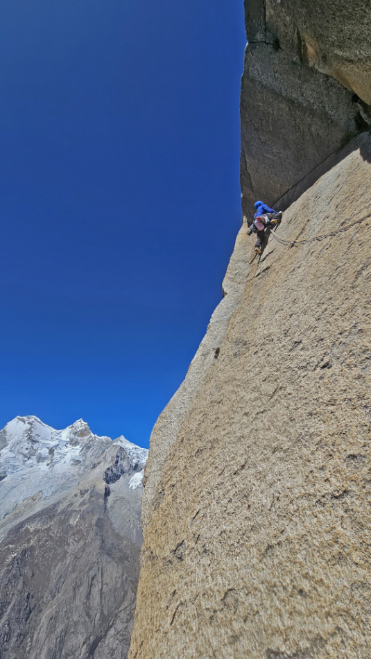 Iker Pou, Eneko Pou, La Esfinge, Andes, Escalada, Micher Quito, Cordillera Blanca