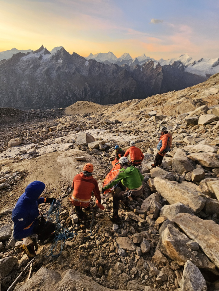 Iker Pou, Eneko Pou, Rescate, Cordillera Blanca, Tomas Franchini