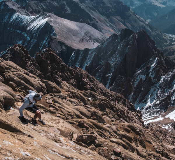 Kilian Jornet asciende los 56 14ers de Colorado en 16 jornadas. Hacia California