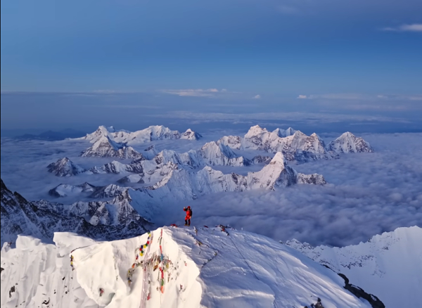 Vídeo: el Everest por Tíbet a vista de dron, de campo base a cima en una sola toma