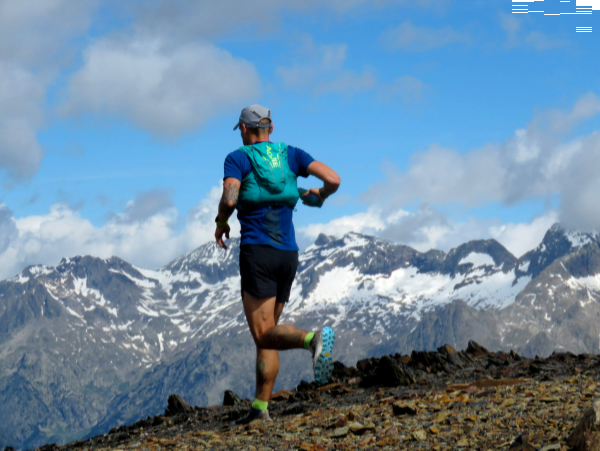 Indispensables para trail running. Material básico y de seguridad para correr por montaña