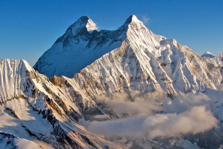 Prezlj, Pellissier y Badriashvili, a por Nanda Devi Este. Foto: Indian Mountaineering Foundation