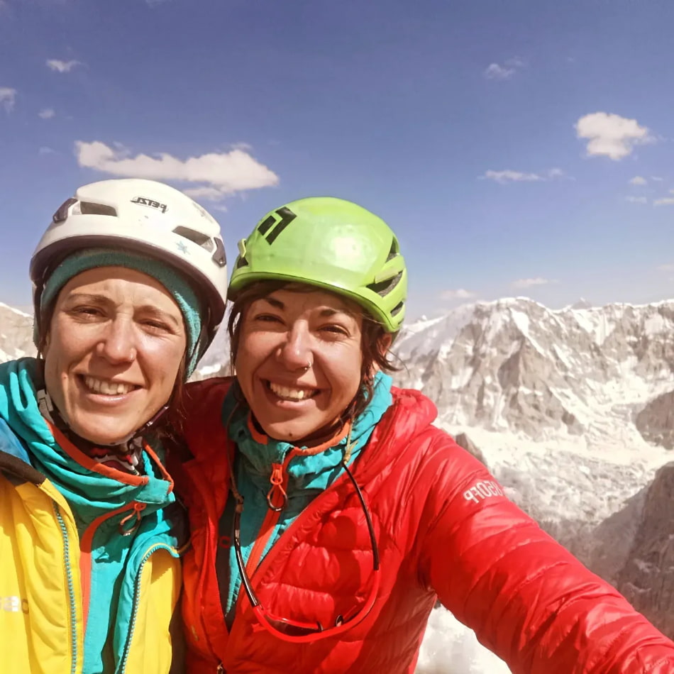 Lucía Guichot, Nieves Gil, Eternal Flame, Torre Sin Nombre, Trango, Karakorum, Escalada, Alpinismo