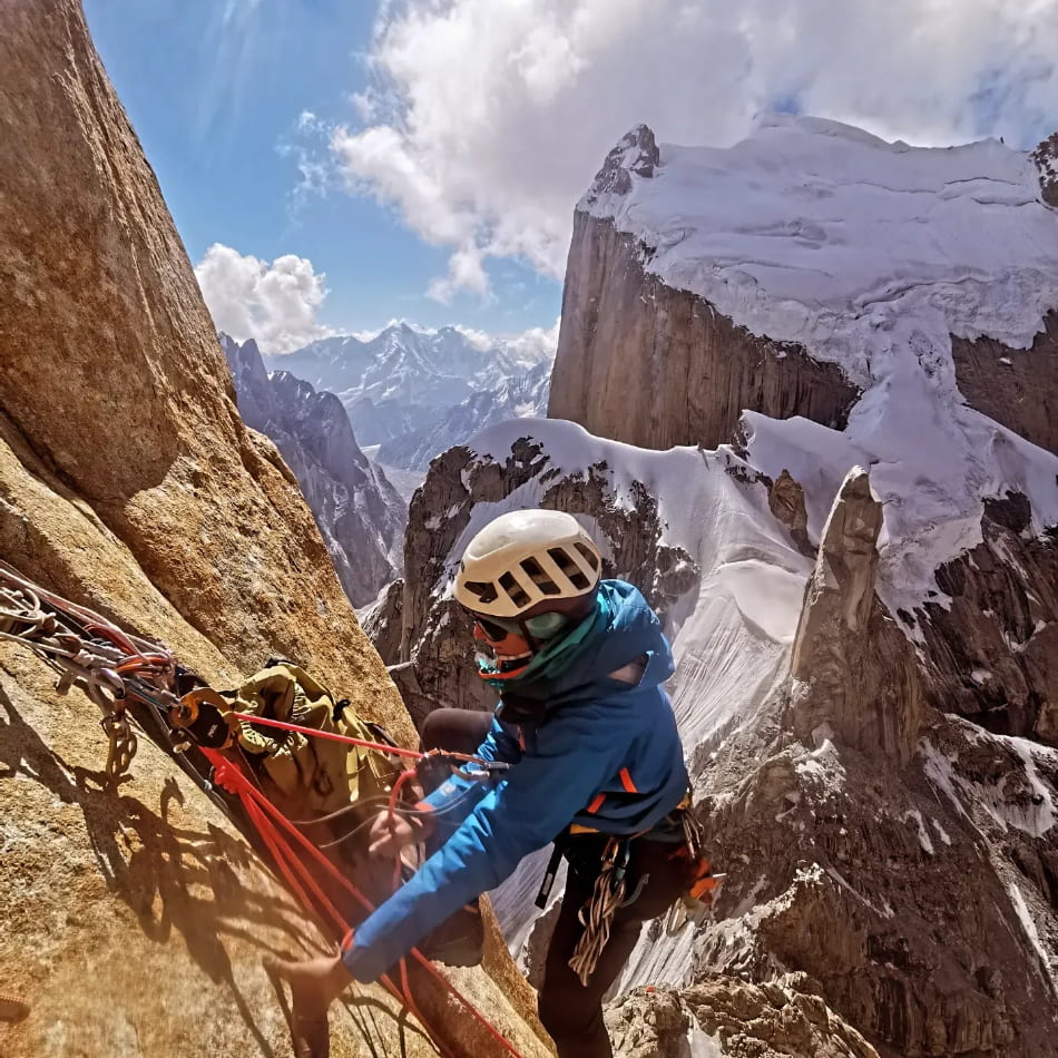 Lucía Guichot, Nieves Gil, Torre Sin Nombre, Karakorum, Trango, Escalada, Alpinismo
