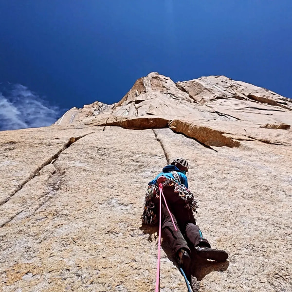 Lucía Guichot, Nieves Gil, Eternal Flame, Torre Sin Nombre, Karakorum, Trango, Escalada, Alpinismo