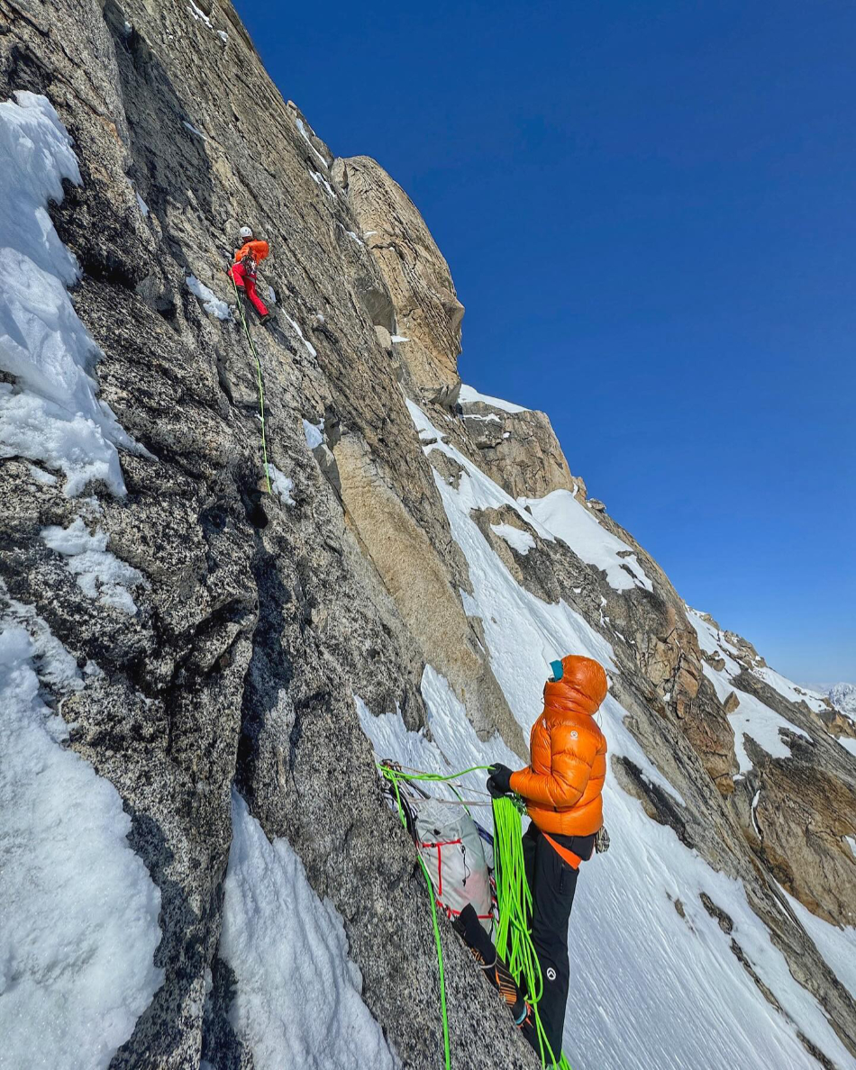 Nueva vía en el Mt Providence, Alaska, Bukowski, Marin, Pfaff. Foto: Andres Marin