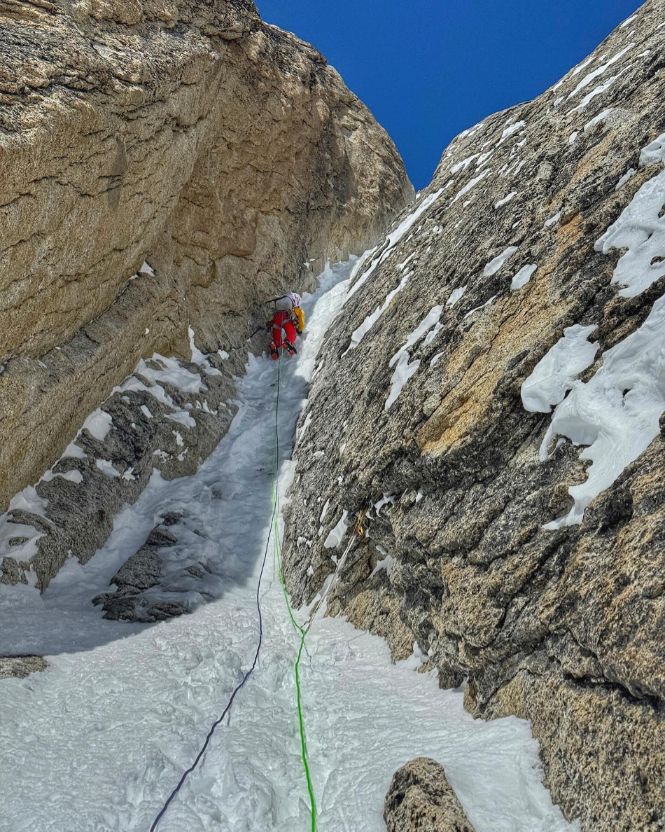 Nueva vía en el Mt Providence, Alaska, Bukowski, Marin, Pfaff. Foto: Andres Marin