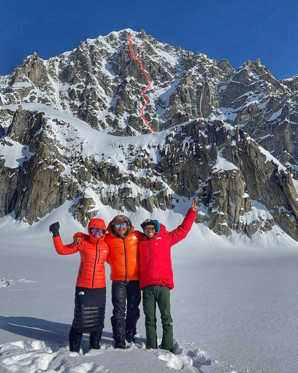 Nueva vía en el Mt Providence, Alaska, Bukowski, Marin, Pfaff. Foto: Andres Marin