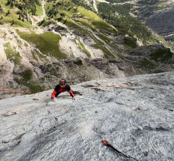 Marcello Bombardi y Edu Marin, 1ª y 2ª repetición de Ego Land, 410m, 8c+, Marmolada