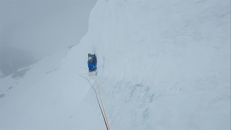 Nieve fresca en la zona final