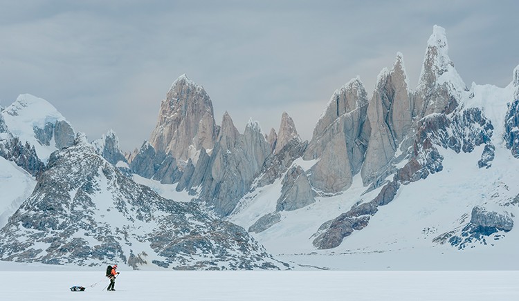 Con los esquís en el Campo de Hielo Sur. Foto: José Allende