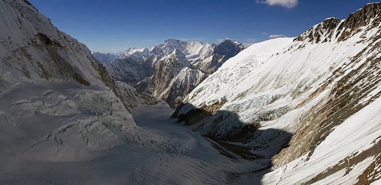 Impresionante vista del Valle del Silencio, desde la pared del Lhotse