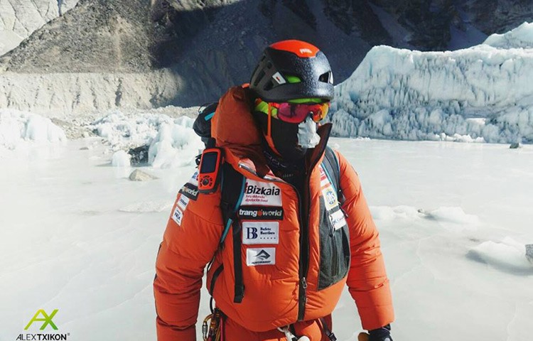 Alex Txikon ve frustrado por la meteo su ataque a cima en el Everest