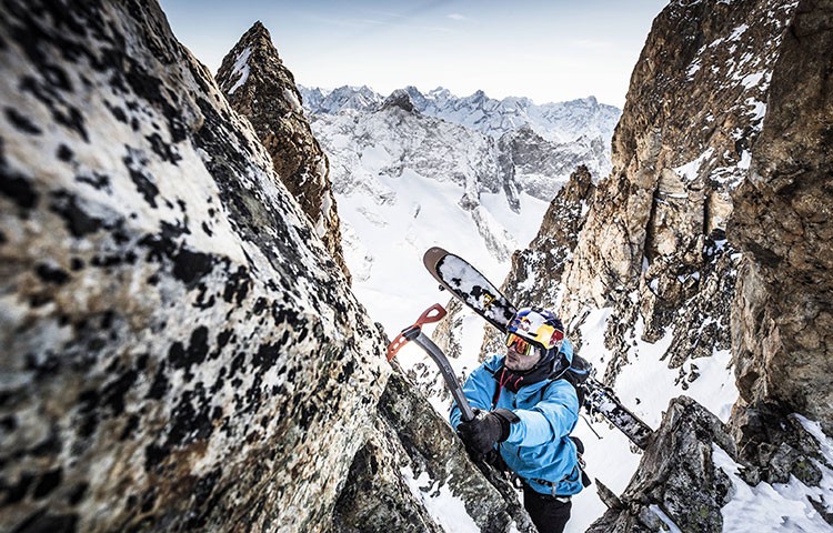 Andrzej Bargiel, entrenando para el K2. Foto Kin Marcin/Red Bull Content Pool