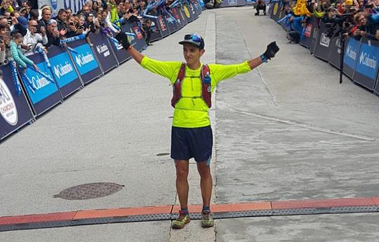 Xavier Thevenard entra victorioso en meta, Ultra Trail Mont Blanc 2018