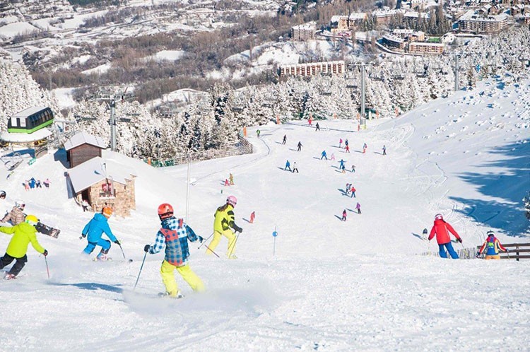 Esquiadores en Cerler. Foto: Aramon Cerler