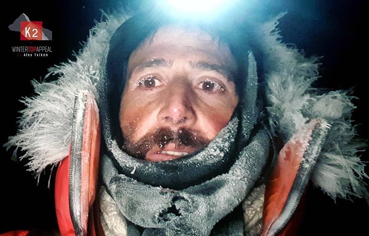 Alex Txikon desciende al campo base del K2 invernal. Foto: Winter To Appeal, Alex Txikon