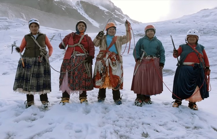 Las Cholitas escaladoras en su expedición al Aconcagua