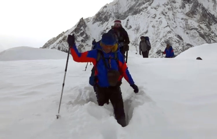 Mingma Gyalje Sherpa y su equipo llegan al K2. Foto: Mingma Gyalje Sherpa