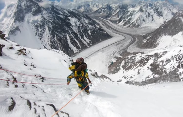 K2 breathtaking. Foto: Eddie Bauer