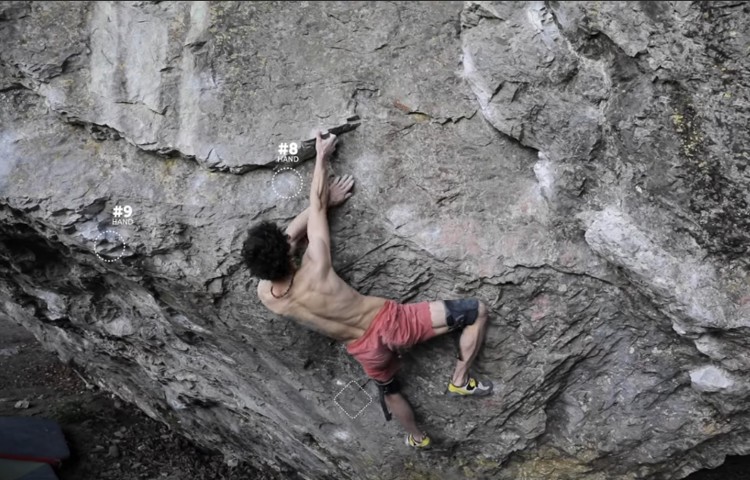 Adam Ondra en Ledoborec, 8C+ de búlder en Chequia. Foto: Adam Ondra collection