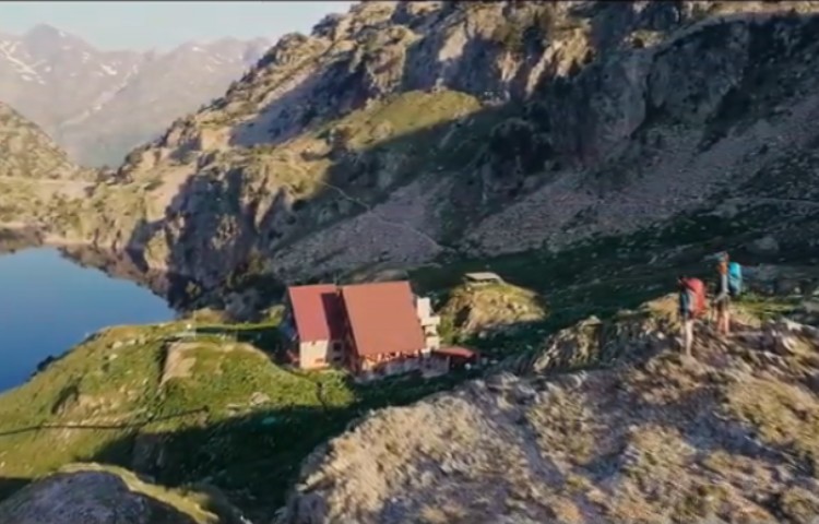Entrepyr: refugios de los Pirineos