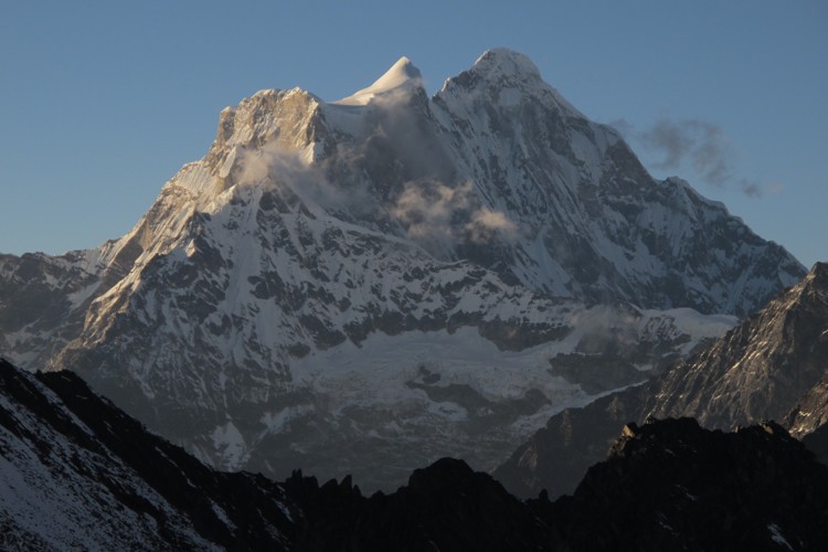 Las dos cumbres del Gaurishankar 7.134m. Foto: J. Larrañaga