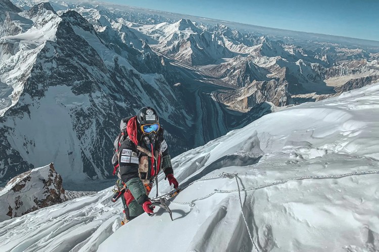 Nirmal Purja, llegando a cima en el K2 en 2019. Foto: Nimsdai, Nirmal Purja