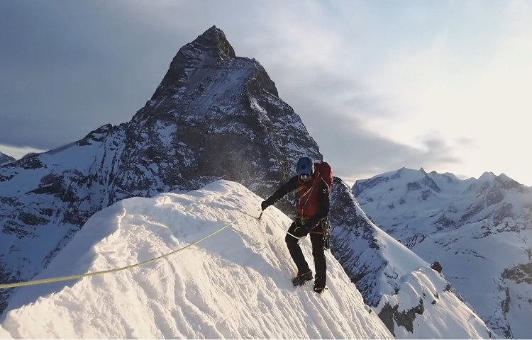 1ª travesía invernal historia Furggen-Matterhorn-Grande-Petites Murailles. Foto: Cazzanelli-Ratti