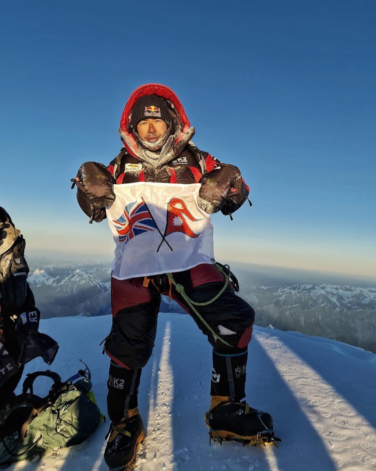Nirmal Purja, en la cumbre del K2 invernal. Foto: Nirmal Purja, Nimsvvv
