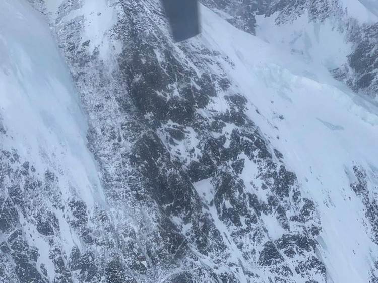 Imágenes de las zonas altas del K2 desde el helicóptero. Foto: Chhang Dawa Sherpa Imágenes de las zonas altas del K2 desde el helicóptero. Foto: Chhang Dawa Sherpa