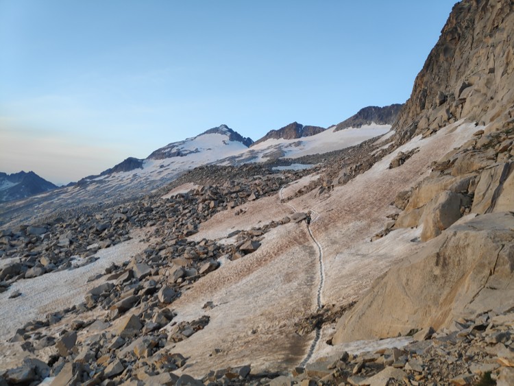 Glaciar y cima del Aneto desde los Portilones. Foto: Chemary Carrera, Maspirineo