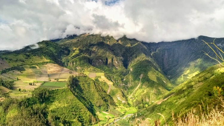 Vista general de la ladera SO del Geoparque del Volcán Tungurahua