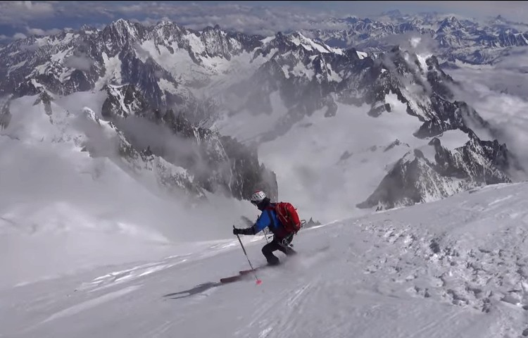 Lane Aasen y su compañero Nate esquiando en el Mont Blanc. Foto: Lane Aasen