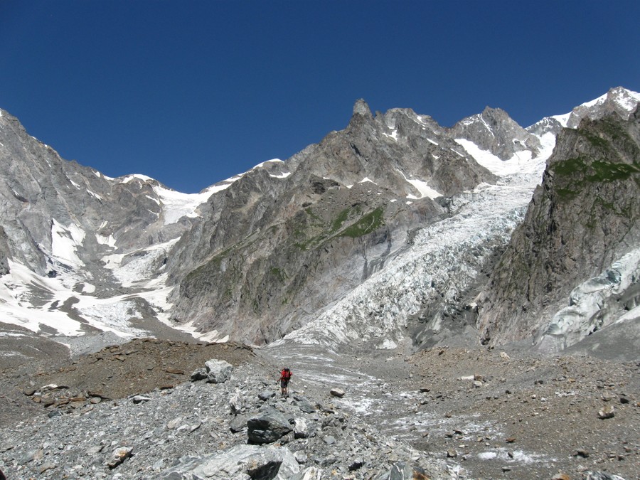 Glaciar rocoso de Miage, acceso a Gonella, Mont Blanc. Foto: David Atela, CT Barrabes