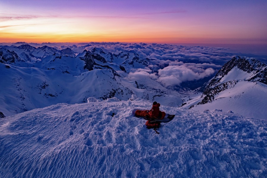 Aware, Vivacs en cimas invernales del Pirineo. Foto: Gerard Olivé