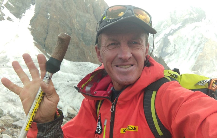 Denis Urubko, cima en el K2. Foto: Denis Urubko