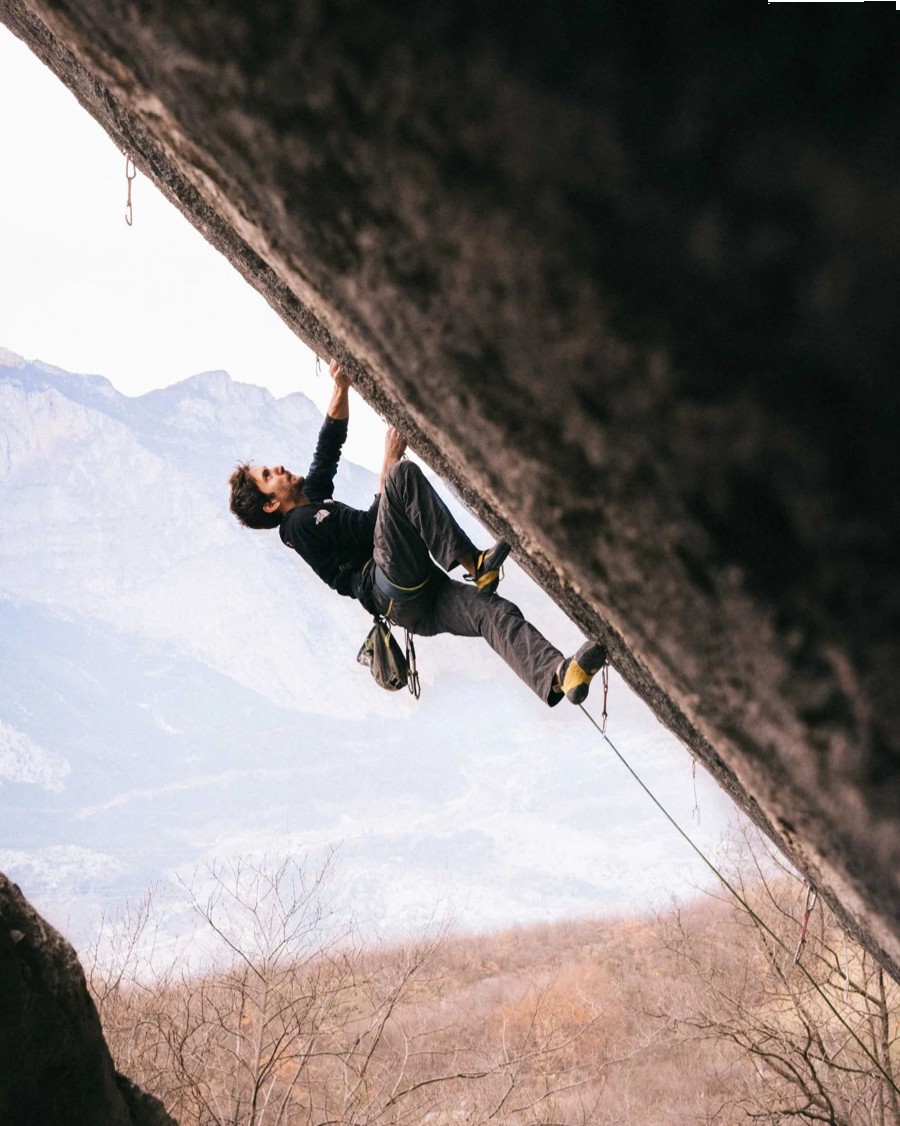 Stefano Ghisolfi en Excalibur. Foto: @kirsch_climbing
