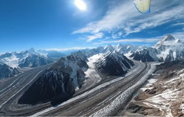 Air Karakoram, volando entre ochomiles. Foto: Air Karakoram